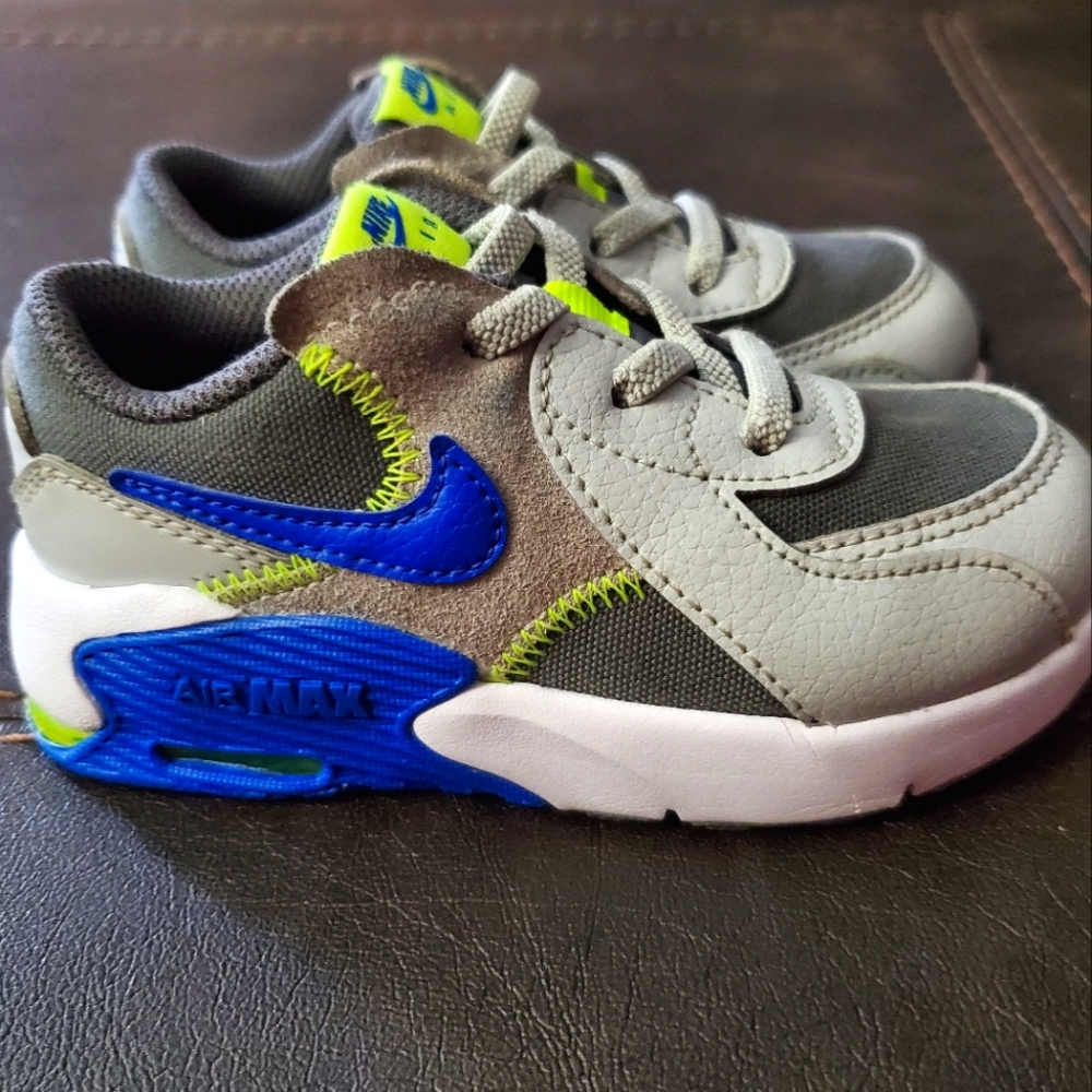Nike Air Max Excee, Size 8 boys